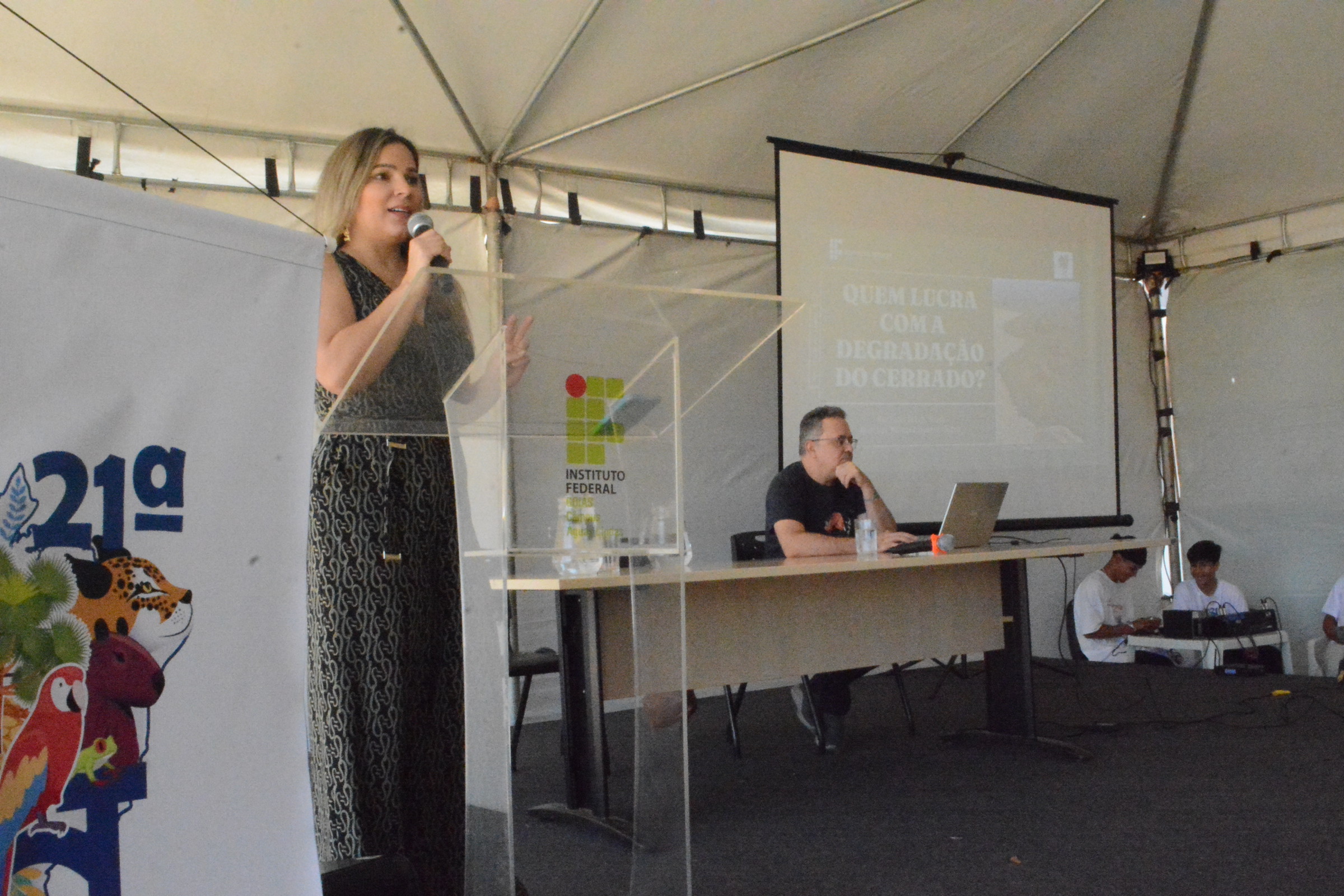 Palestrantes da abertura da X Secitec, Dra. Marluce Silva Souza e Me. Rodrigo Maciel Soares Dutra