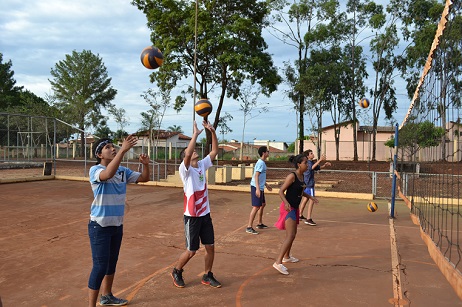 Treinamento da equipe de handebol do Câmpus Itumbiara